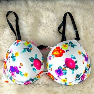 ‼️❌SOLD‼️ Victoria secret wear everywhere super pushup bra